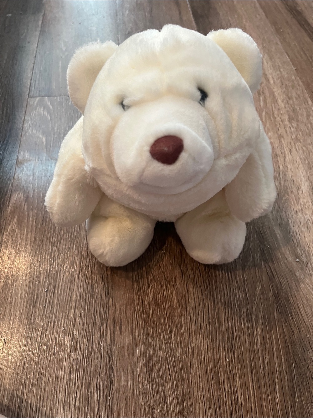 Vintage Gund “Snuffles” polar Bear plush 1980